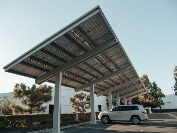 En quoi le carport alu est-il avantageux ?